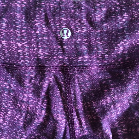 Rare Lulu lemon pattern leggings - Picture 4 of 6